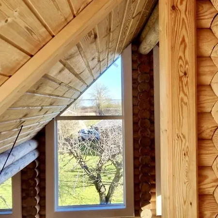 Reizendes-balkenhaus-mit-uriger-atmosphaere Feriehus