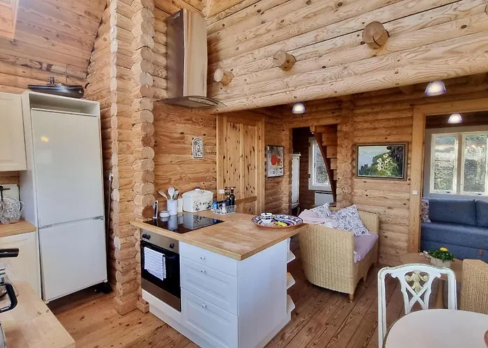 Reizendes-balkenhaus-mit-uriger-atmosphaere Σπίτι διακοπών