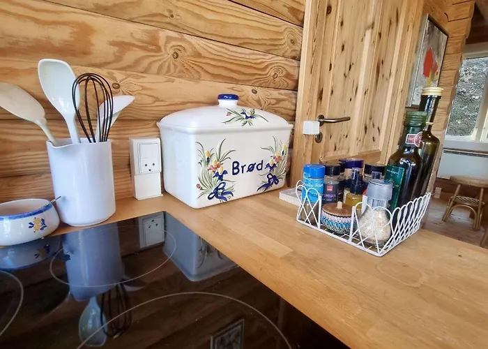 Reizendes-balkenhaus-mit-uriger-atmosphaere *